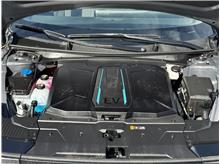 Vehicle Thumb #26