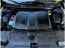 Vehicle Thumb #26