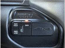 Vehicle Thumb #26