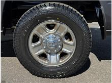 Vehicle Thumb #28