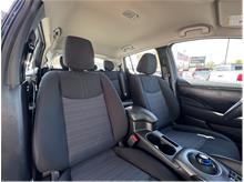Vehicle Thumb #15