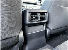 Vehicle Thumb #18