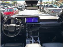 Vehicle Thumb #19