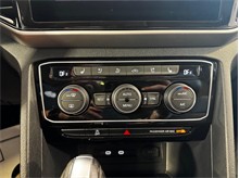 Vehicle Thumb #24