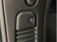 Vehicle Thumb #15