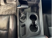 Vehicle Thumb #26