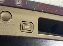 Vehicle Thumb #13