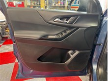 Vehicle Thumb #15