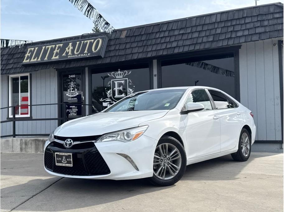 2015 Toyota Camry SE