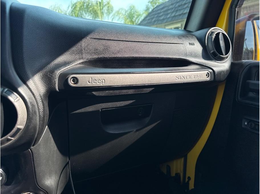 2015 Jeep Wrangler Sport - Photo 12