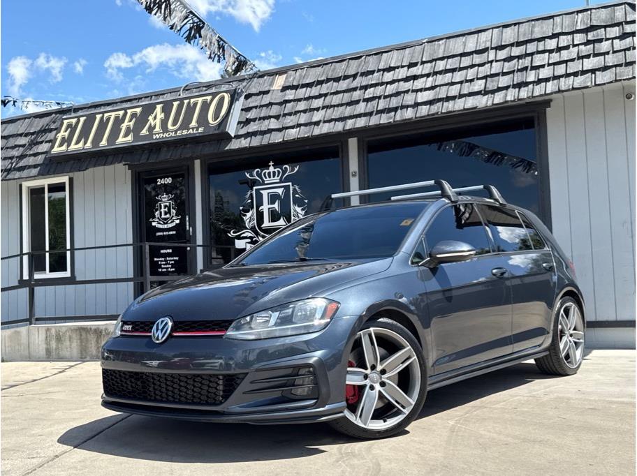 2019 Volkswagen Golf GTI 2.0T SE 4-door's photo