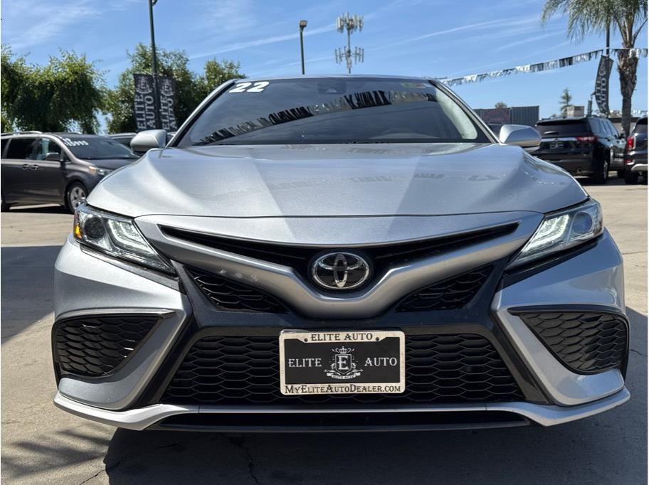 2022 Toyota Camry XSE - Photo 6