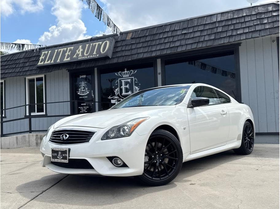 2015 INFINITI Q60's photo