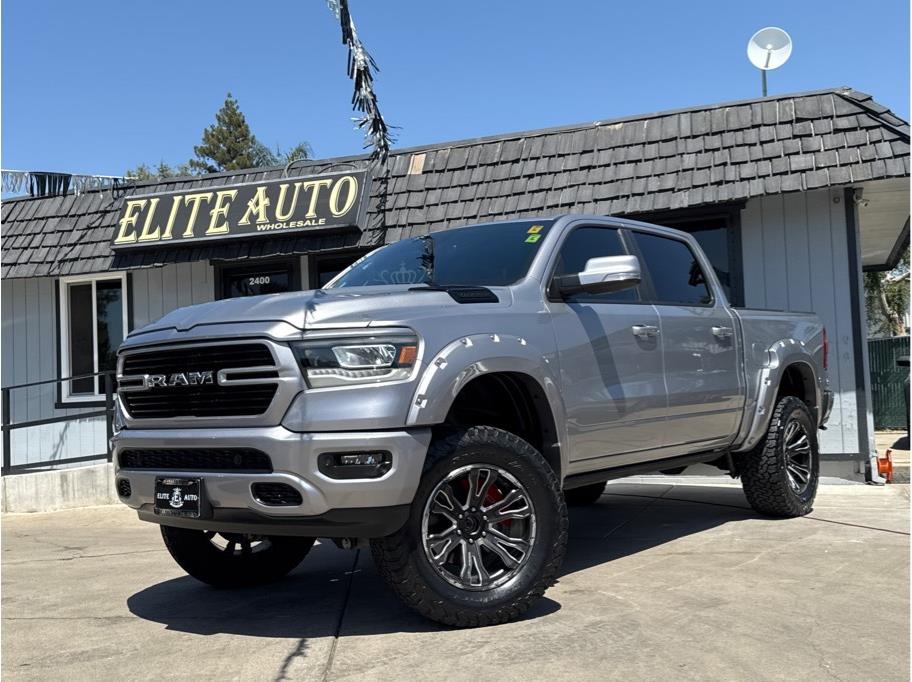 2020 RAM 1500 Big Horn/Lone Star 4x4 Crew Cab 5'7's photo