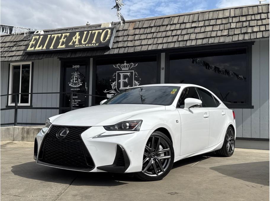 2019 Lexus IS
