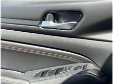 Vehicle Thumb #13