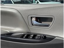 Vehicle Thumb #16