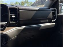 Vehicle Thumb #15