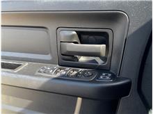 Vehicle Thumb #17
