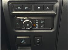 Vehicle Thumb #18