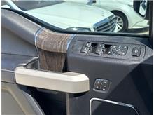 Vehicle Thumb #17
