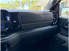Vehicle Thumb #15