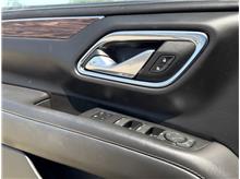 Vehicle Thumb #16