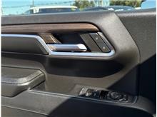 Vehicle Thumb #15