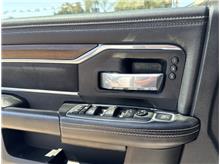 Vehicle Thumb #18
