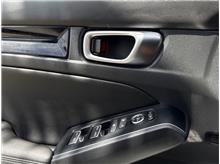Vehicle Thumb #16