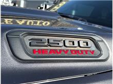 Vehicle Thumb #8