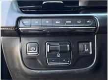 Vehicle Thumb #19