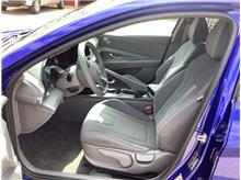 Vehicle Thumb #7