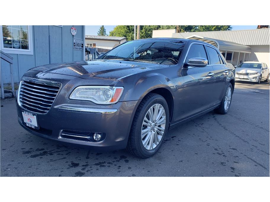 2014 Chrysler 300 from H5 AUTO SALES