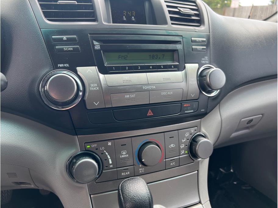 2012 Toyota Highlander SE - Photo 11