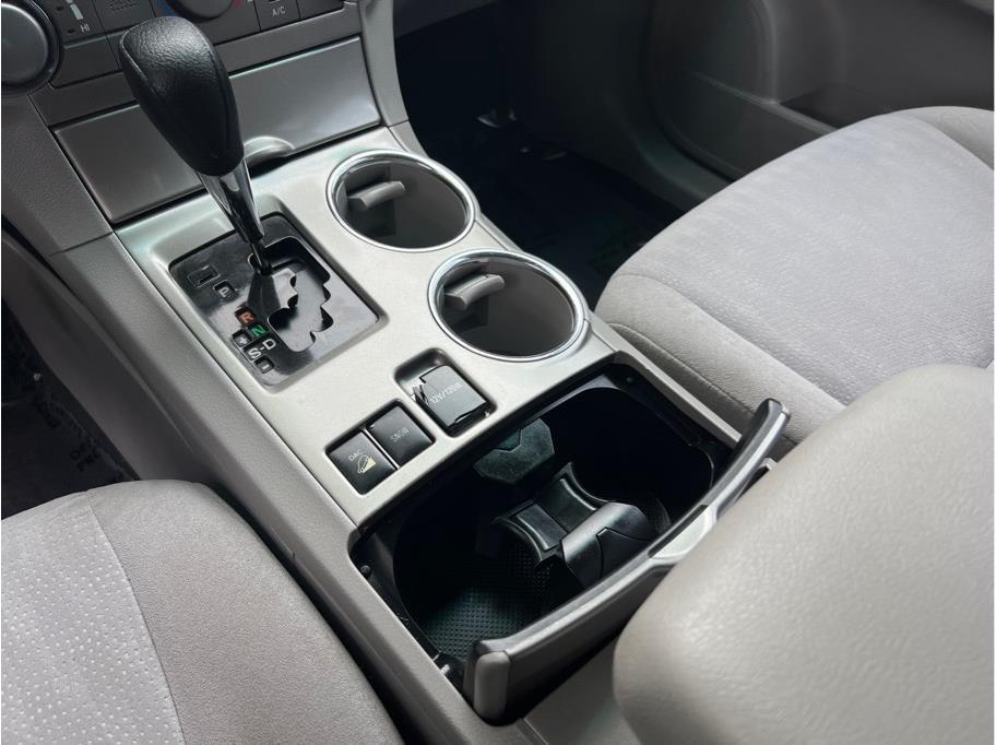 2012 Toyota Highlander SE - Photo 13