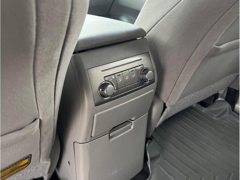 2012 Toyota Highlander SE - Photo 17