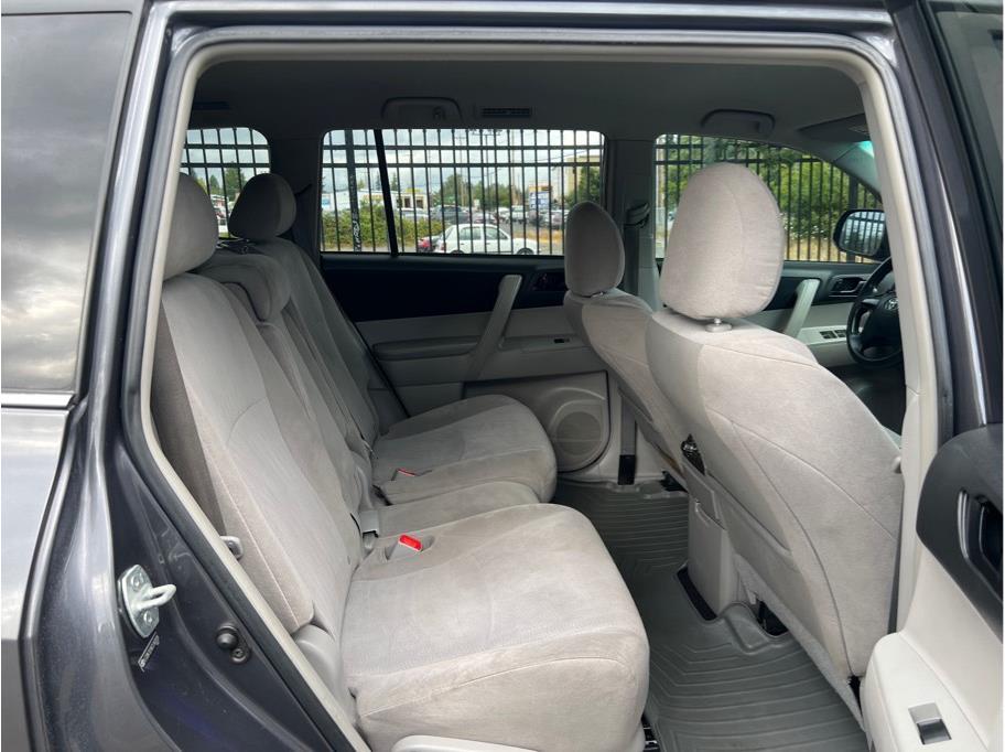2012 Toyota Highlander SE - Photo 19