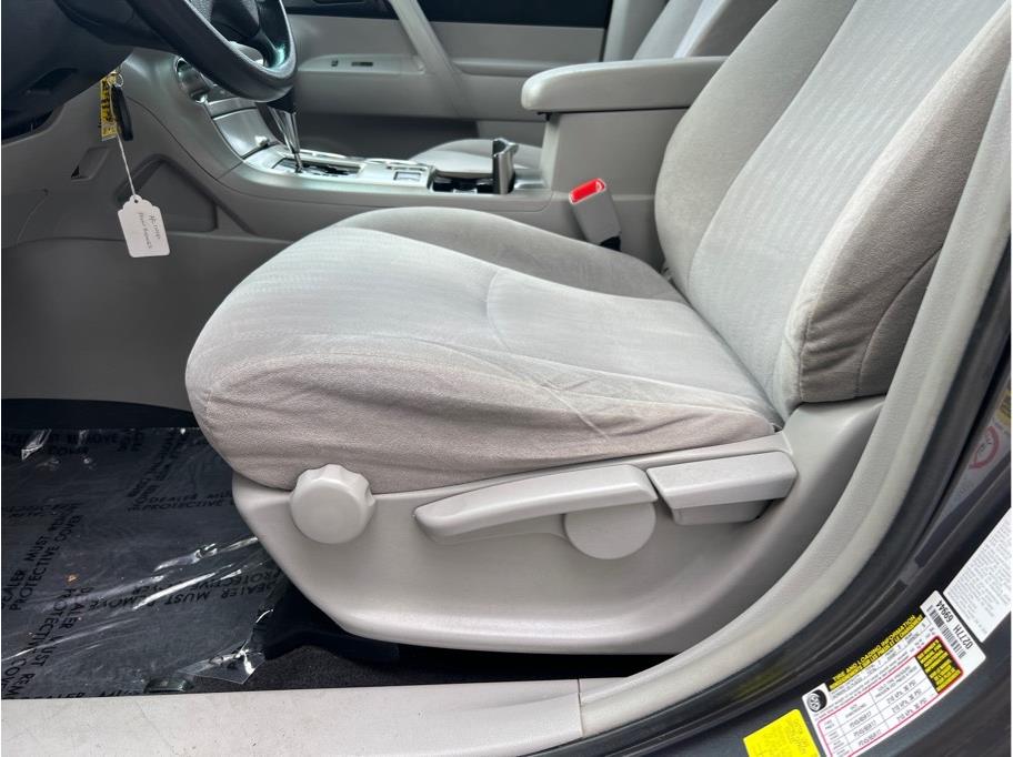 2012 Toyota Highlander SE - Photo 6