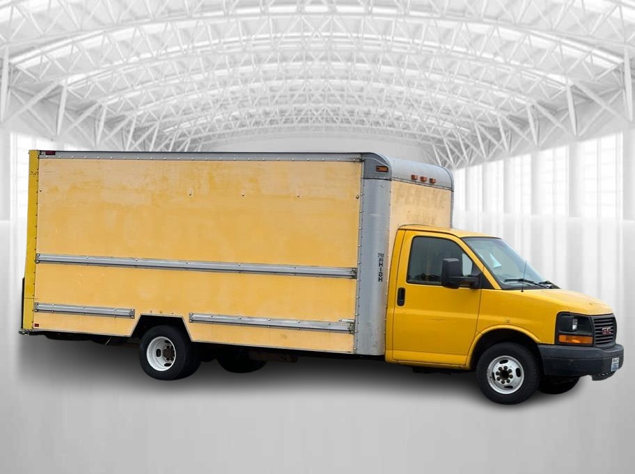 2008 GMC Savana's photo