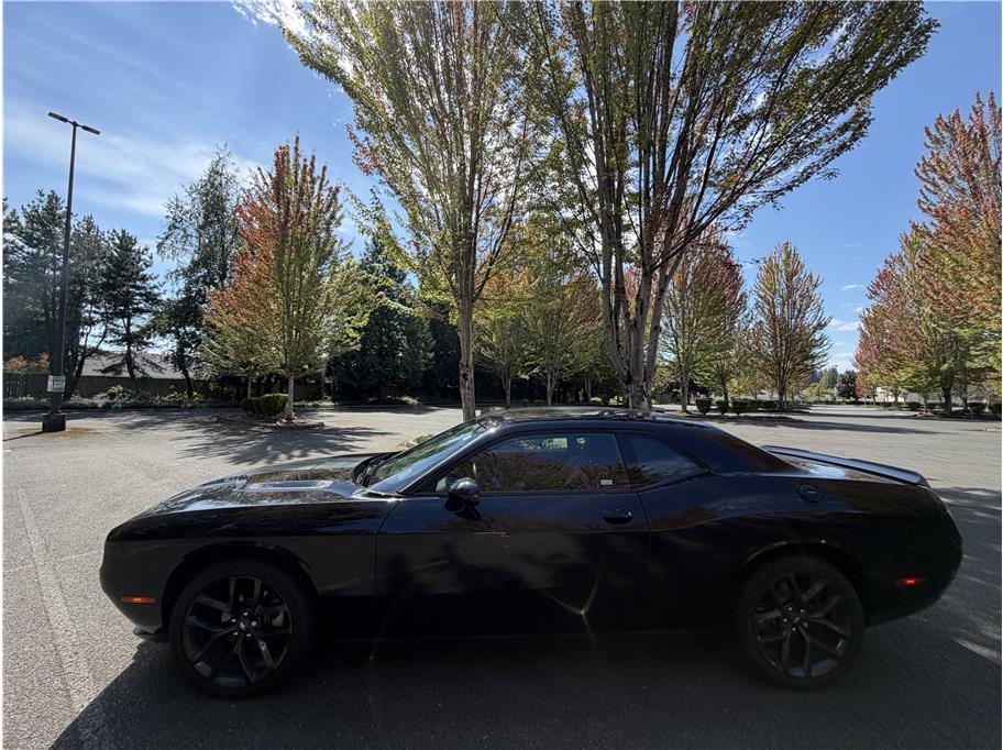 2021 Dodge Challenger SXT - Photo 2