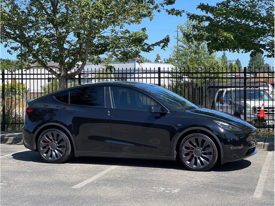 2025 Tesla Model Y