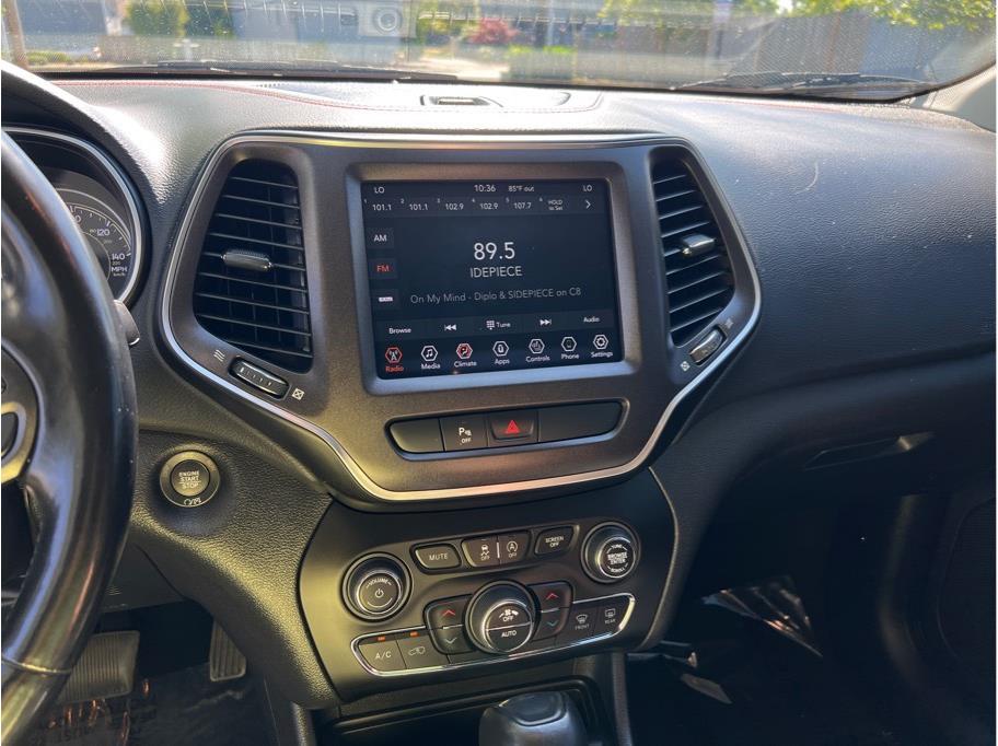 2020 Jeep Cherokee Trailhawk - Photo 11