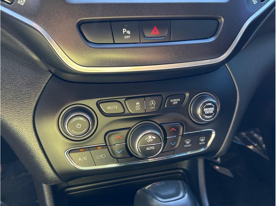2020 Jeep Cherokee Trailhawk - Photo 13