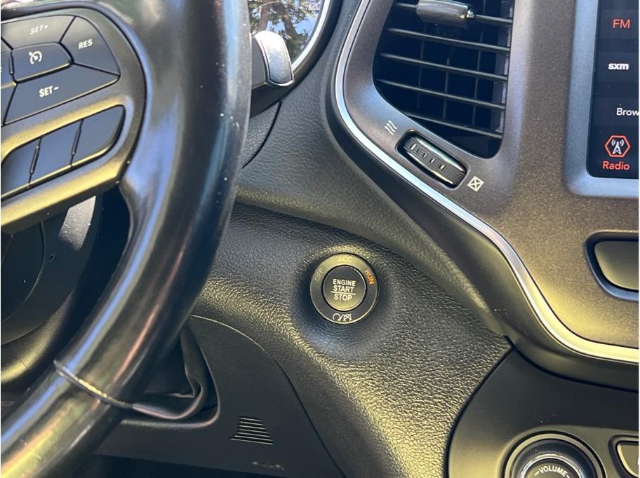 2020 Jeep Cherokee Trailhawk - Photo 17