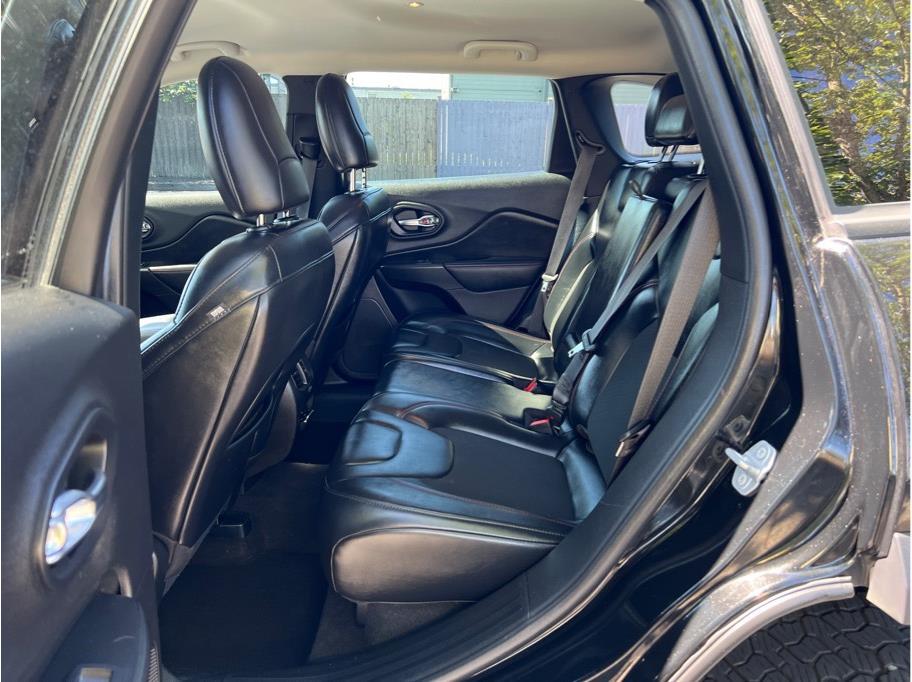 2020 Jeep Cherokee Trailhawk - Photo 20
