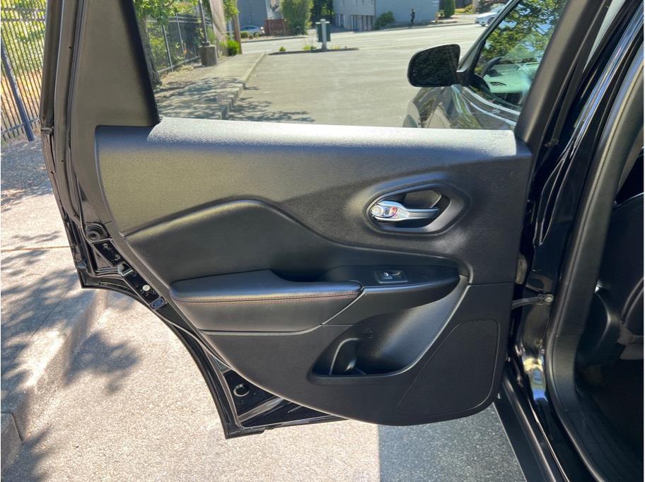2020 Jeep Cherokee Trailhawk - Photo 21