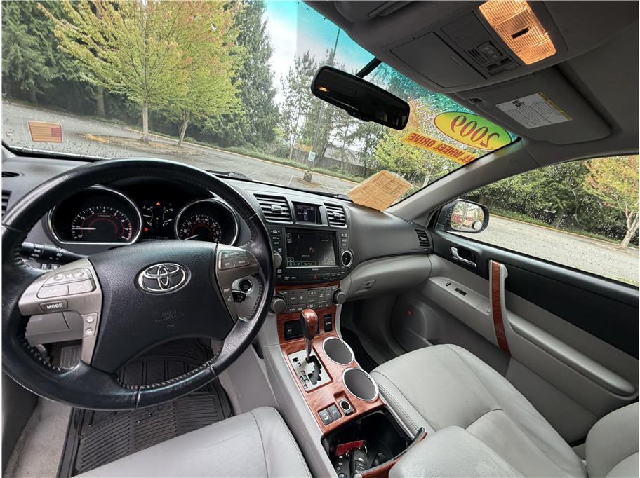 2009 Toyota Highlander Limited - Photo 24