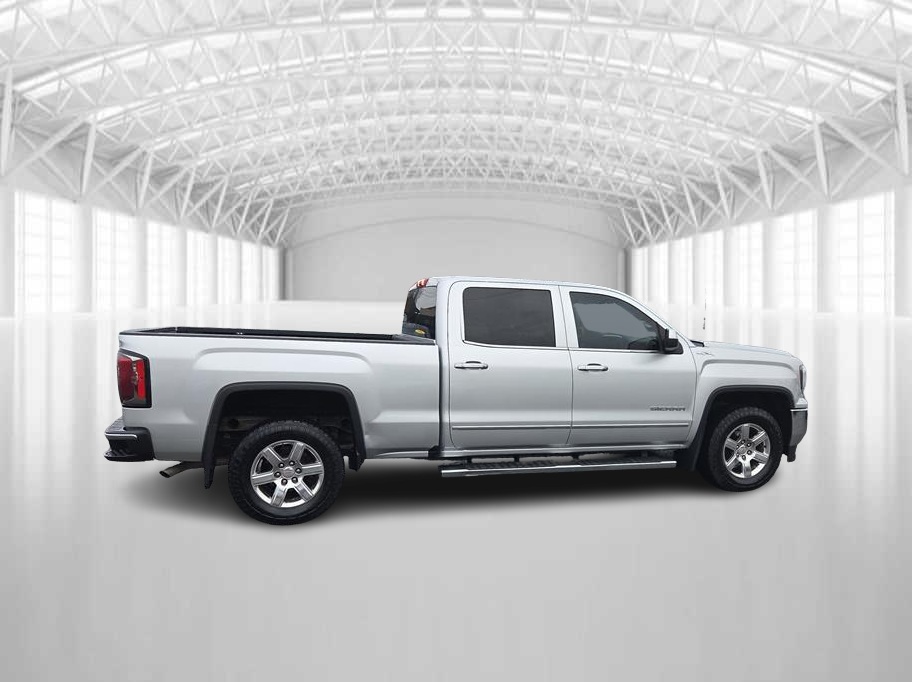 2017 GMC Sierra 4WD Crew Cab Standard Box SLT's photo