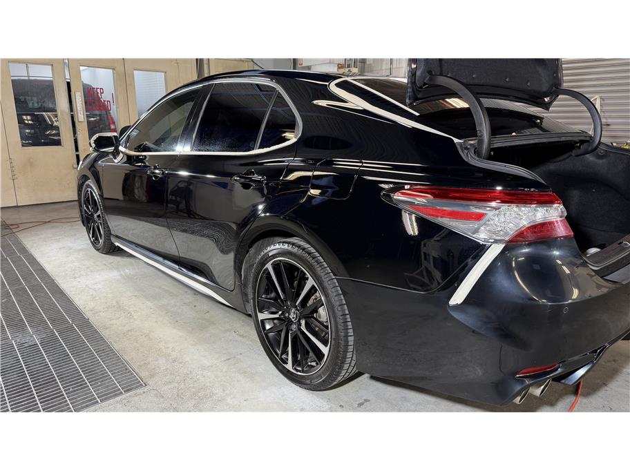 2018 Toyota Camry XSE's photo